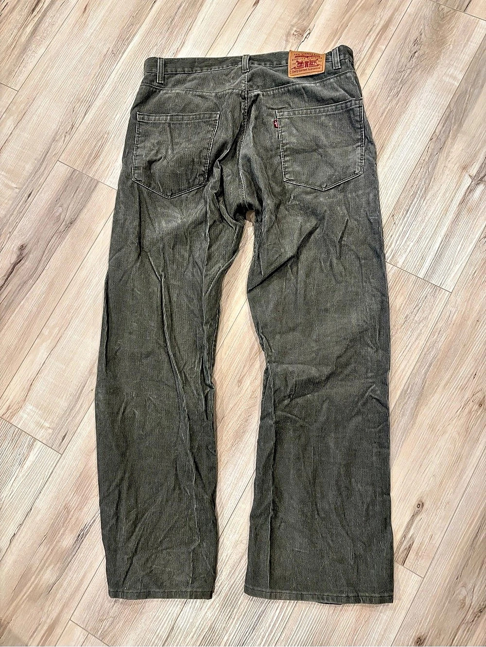 Levi's Green Corduroy Pants Men's wide Leg Waist 38